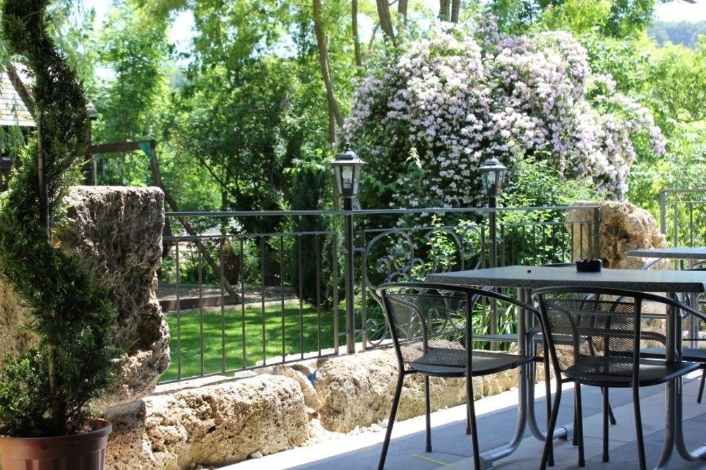 Hotel Acacia Marly-le-Grand Buitenkant foto