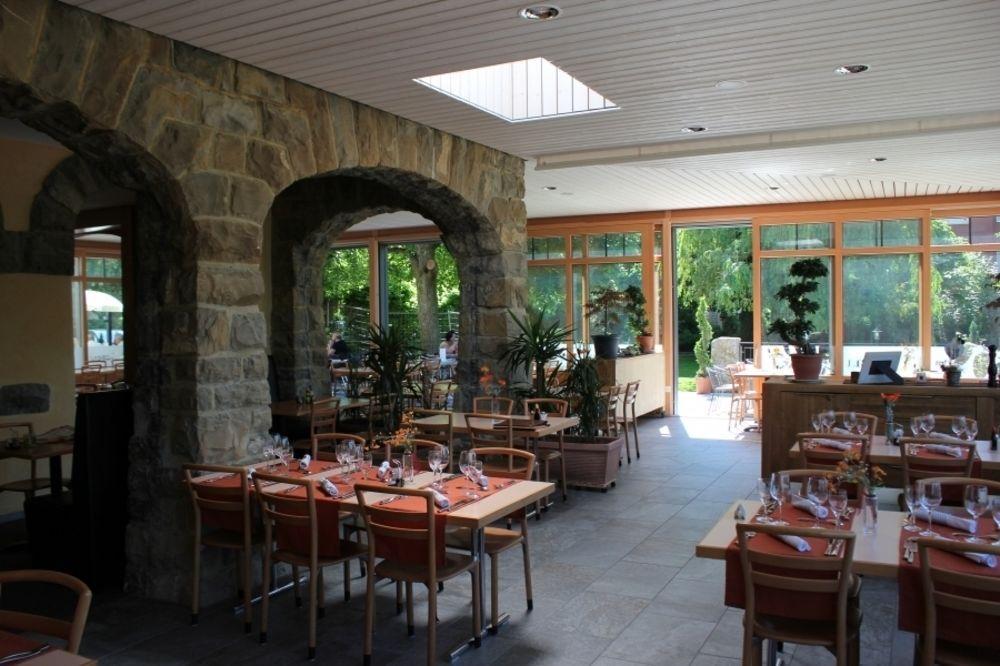 Hotel Acacia Marly-le-Grand Buitenkant foto