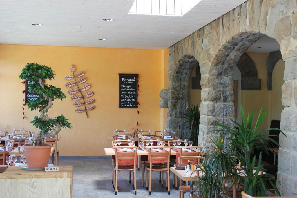 Hotel Acacia Marly-le-Grand Buitenkant foto