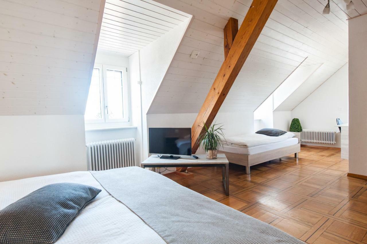 Hotel Acacia Marly-le-Grand Buitenkant foto